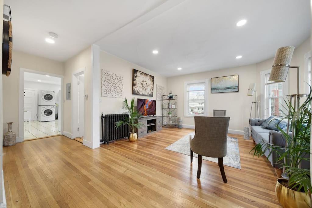 5br 2bh Bright & Spacious In Brighton Apartamento Boston